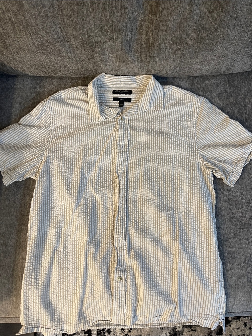 Banana Republic White and Light Brown Seersucker Short-Sleeve Button-Up Shirt